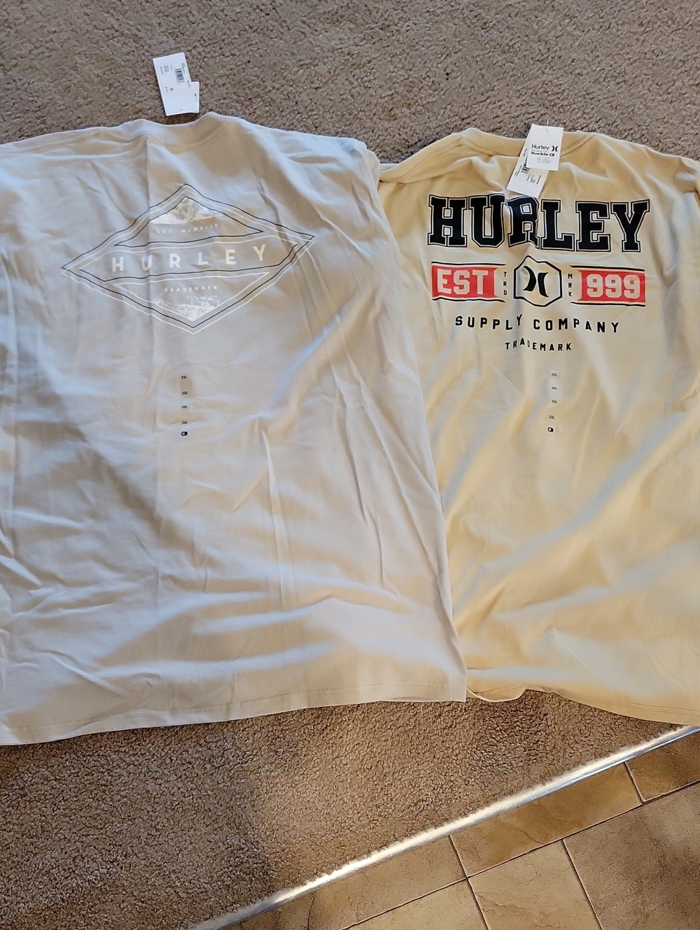 Hurley Men’s Cream Graphic Logo Short Sleeve Tee Pack